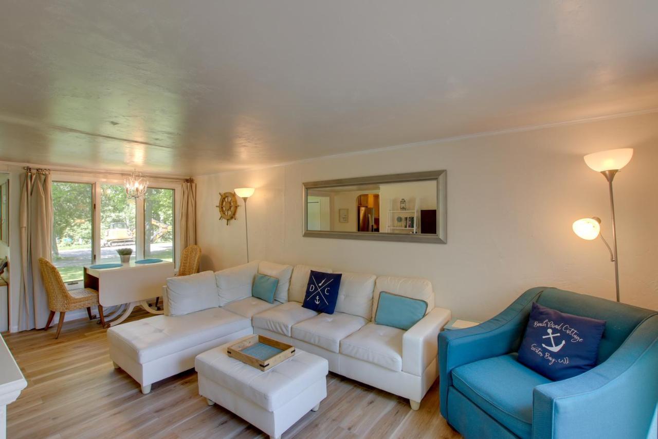 Updated Home With Deck 2 Mi To Sister Bay Beach! Exterior foto
