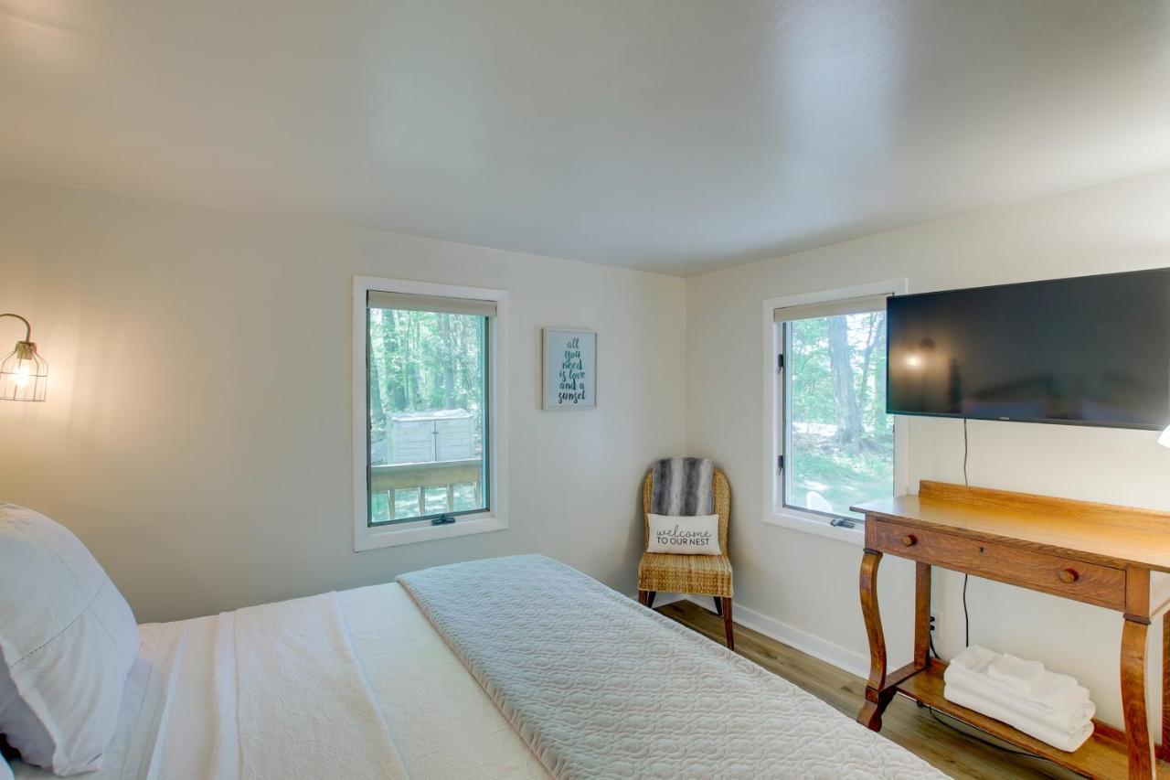Updated Home With Deck 2 Mi To Sister Bay Beach! Exterior foto