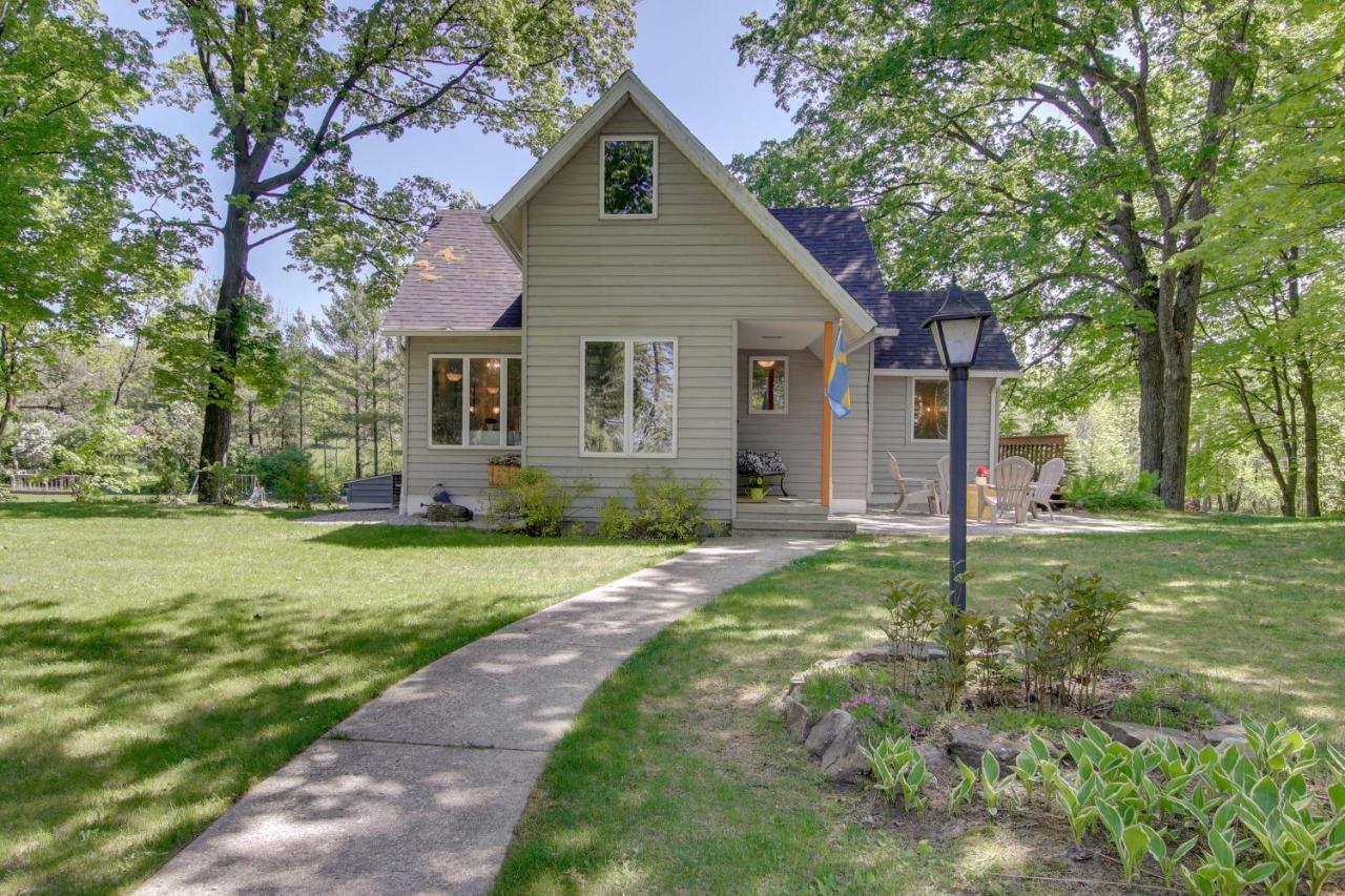 Updated Home With Deck 2 Mi To Sister Bay Beach! Exterior foto